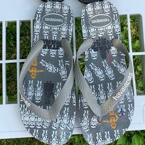 Kids size 5 Havaianas Star Wars flip flops